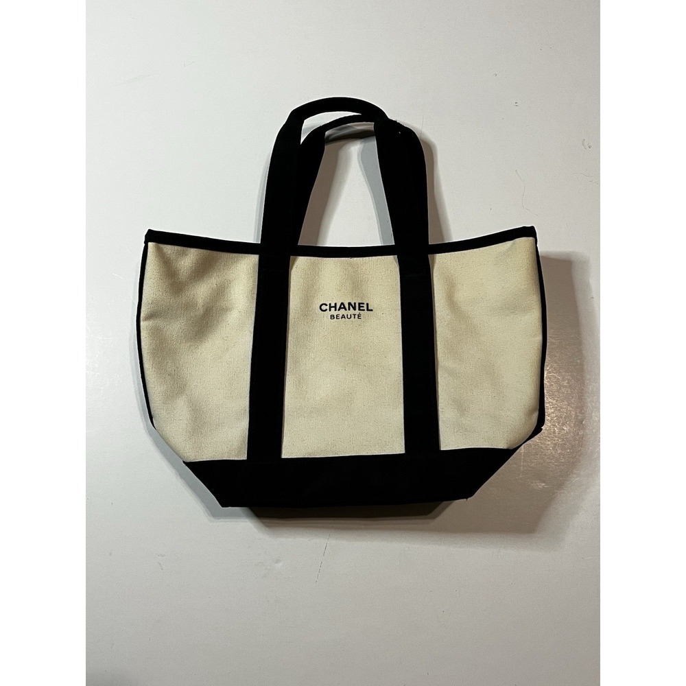Chanel Beauté Mini Canvas Tote